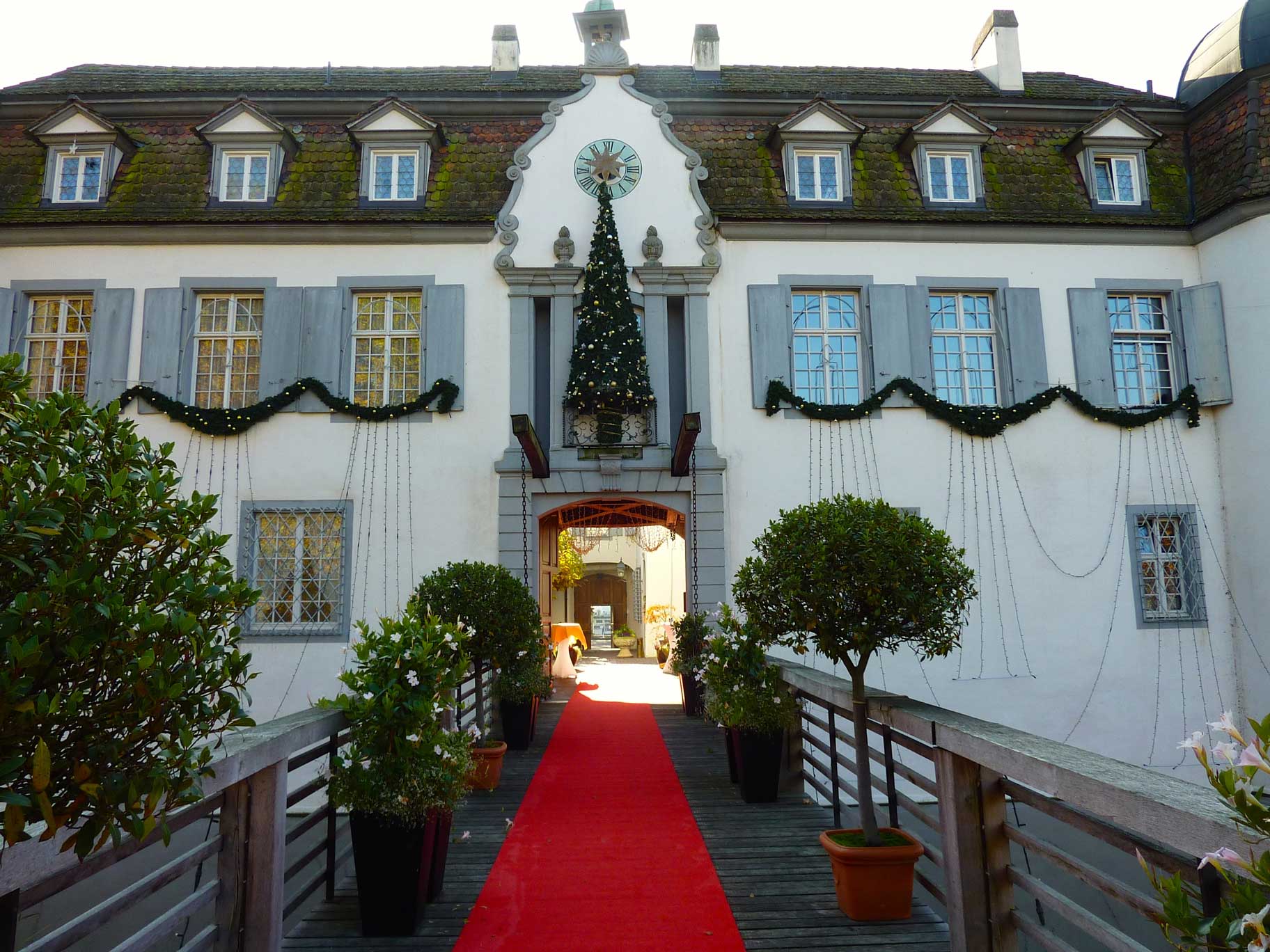 Eingang Schloss Bottmingen