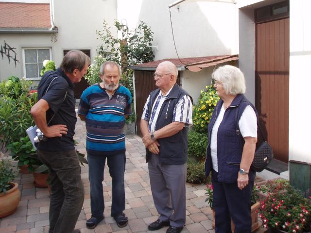 Anwesen hinter Kirche im Hof